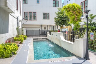 266 E 28th St in Houston, TX - Building Photo - Building Photo