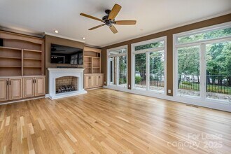 112 Cedar Bluff Ln, Unit 1308 in Mooresville, NC - Building Photo - Building Photo