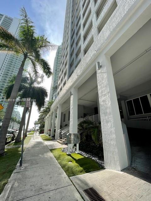 170 SE 14th St in Miami, FL - Building Photo - Building Photo