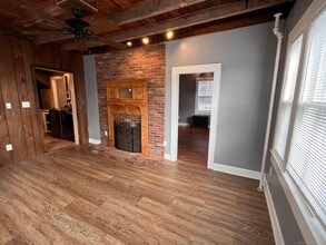 5 Race St in Stonington, CT - Building Photo - Building Photo