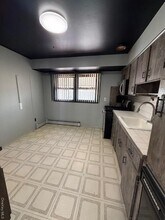 11 Edwards Pl in Valley Stream, NY - Building Photo - Building Photo