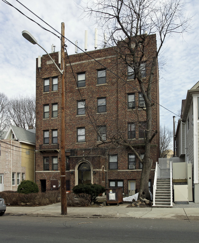 794 Anderson Ave in Fort Lee, NJ - Building Photo - Building Photo