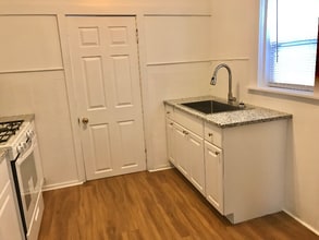 918 Watson St SW, Unit 2 in Grand Rapids, MI - Foto de edificio - Building Photo