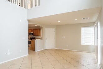 8133 S Ribbon Falls St in Las Vegas, NV - Building Photo - Building Photo