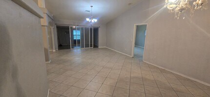 703 W 7th St in Lehigh Acres, FL - Building Photo - Building Photo