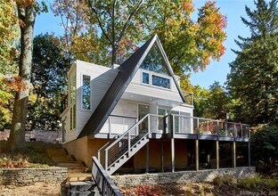 7 Haviland Rd in New Milford, CT - Building Photo - Building Photo
