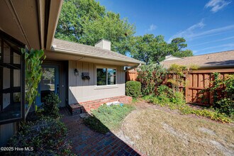 1205 2 Mile Cir W in Wilmington, NC - Building Photo - Building Photo