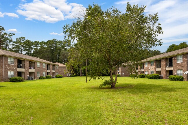 Bricktowne Flats in Savannah, GA - Building Photo - Building Photo