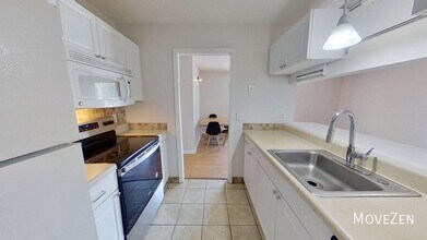 9515 University Terrace Dr in Charlotte, NC - Building Photo - Building Photo