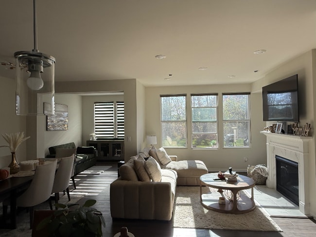 421 Addison Cir in Walled Lake, MI - Foto de edificio - Building Photo