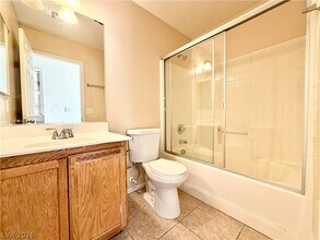 890 Sheerwater Ave in Henderson, NV - Building Photo - Building Photo