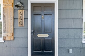 660 Silverado Trail in Napa, CA - Building Photo - Building Photo