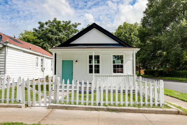 2018 Dinwiddie Ave in Richmond, VA - Foto de edificio - Building Photo