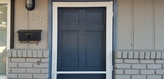 903 E 4th Pl in Mesa, AZ - Building Photo