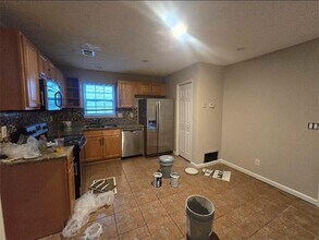 4897 Warners Trail in Norcross, GA - Foto de edificio - Building Photo