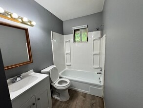 77 Walbridge Ave in Toledo, OH - Building Photo - Building Photo