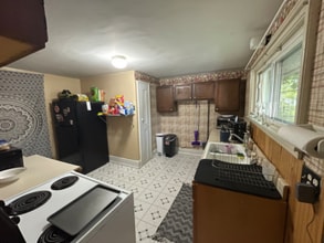 355 East Ave in Lockport, NY - Foto de edificio - Building Photo