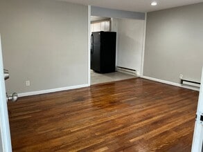 768 Audrey Dr in Rahway, NJ - Building Photo - Building Photo