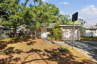 3909 W Iowa Ave in Tampa, FL - Building Photo