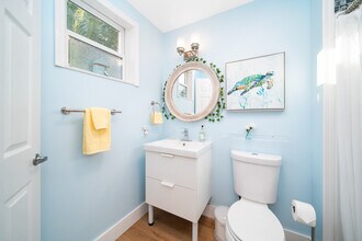 5880 SW 32nd Ter in Fort Lauderdale, FL - Building Photo - Building Photo