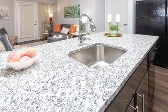 Highview Pointe in Louisville, KY - Building Photo - Interior Photo