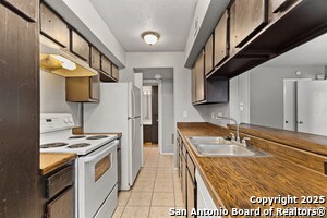 5827 Shadow Glen in San Antonio, TX - Building Photo - Building Photo