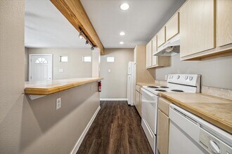 831 W 25th St in Houston, TX - Building Photo - Building Photo