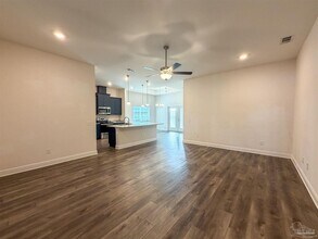 5738 Dunridge Drive in Pace, FL - Building Photo - Building Photo