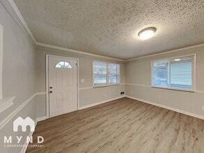 8133 Puckett St SW in Covington, GA - Foto de edificio - Building Photo