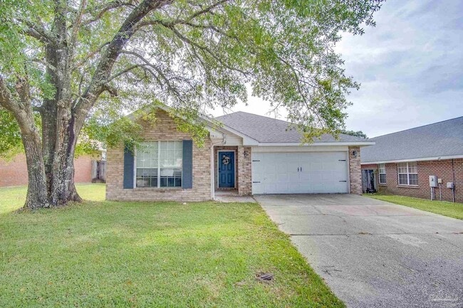 7911 Red Bean Dr in Pensacola, FL - Building Photo - Building Photo