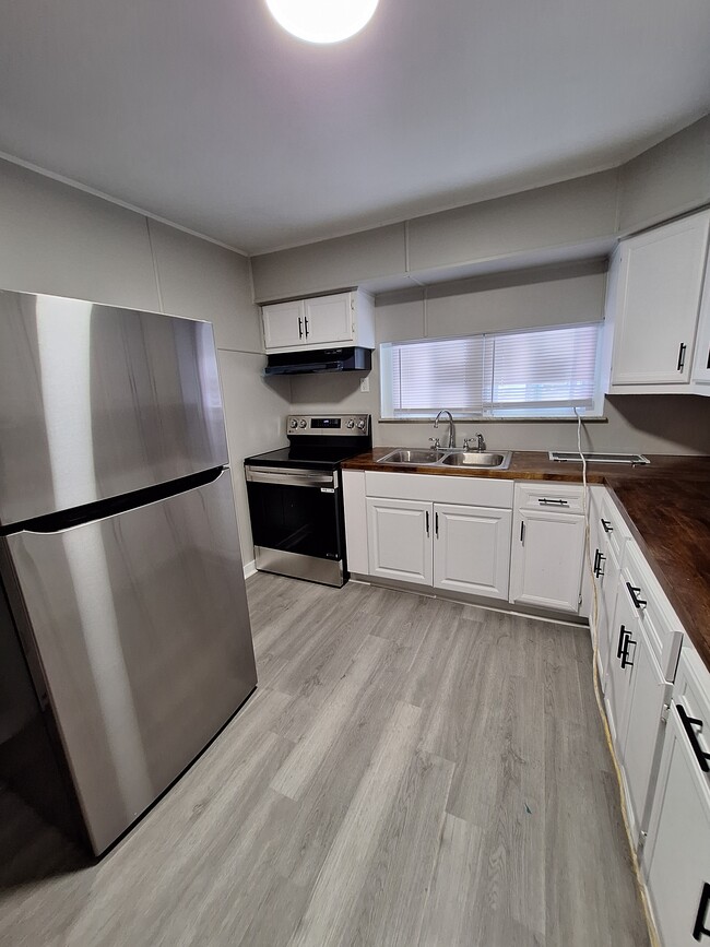 property at 1219 Walnut St