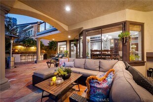 29 Bridington in Laguna Niguel, CA - Building Photo