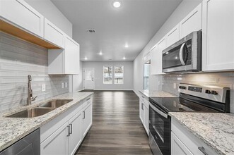 142 Mohican Trail in Mabank, TX - Building Photo - Building Photo