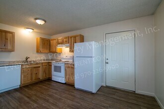 2916-2924 Glendale Dr in Evans, CO - Building Photo - Building Photo