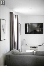 426 Wilson St E in Ancaster, ON - Building Photo - Building Photo