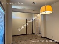 15920 Raindust Dr in Oklahoma City, OK - Building Photo - Building Photo