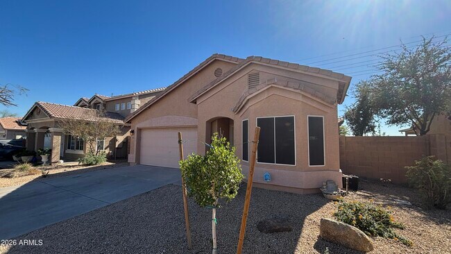 24185 W Desert Bloom St in Buckeye, AZ - Building Photo - Building Photo