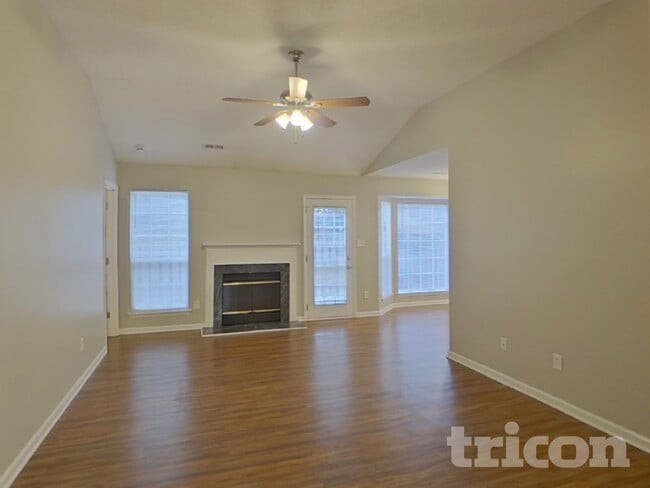 8523 Lockerbie Ln in Charlotte, NC - Building Photo - Building Photo