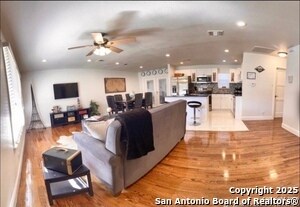 257 Wellesley Blvd in San Antonio, TX - Building Photo - Building Photo