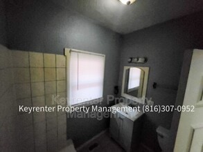 1601 E 43rd St in Kansas City, MO - Building Photo - Building Photo