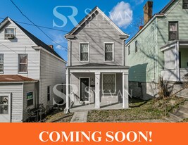 2 Ogden St in Carnegie, PA - Building Photo