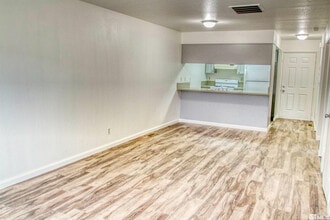 380 Jill Ct in Fernley, NV - Building Photo - Building Photo