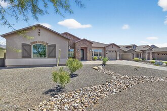 10997 N 137th St in Scottsdale, AZ - Building Photo - Building Photo