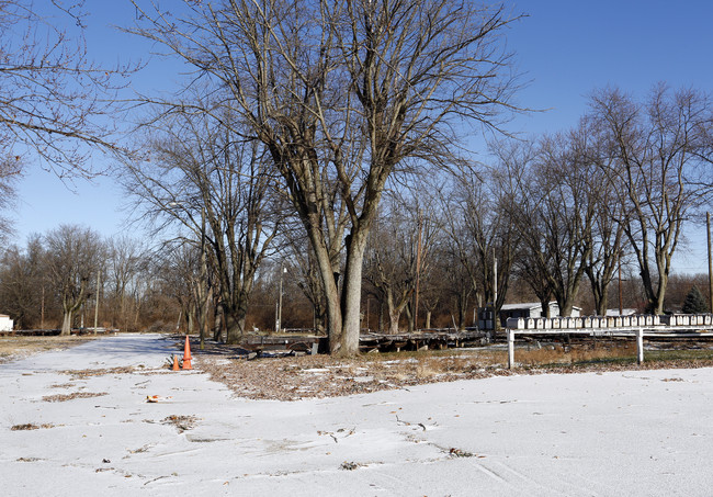 Whites Mobile Home Park in Muncie, IN - Building Photo - Building Photo