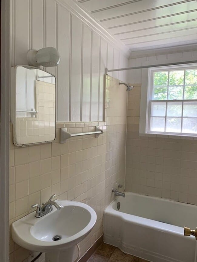 1226 McAlpine Ave in Nashville, TN - Building Photo - Building Photo