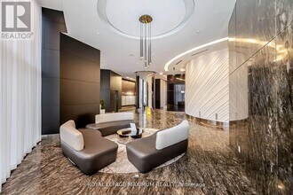 60 Absolute Ave in Mississauga, ON - Building Photo - Building Photo