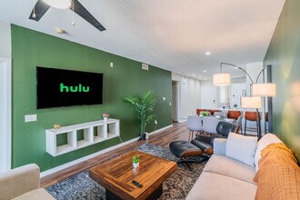 1275 E University Dr, Unit SI ID1462581P in Tempe, AZ - Foto de edificio - Building Photo