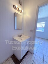 5752 S Park Ave in Tucson, AZ - Building Photo - Building Photo