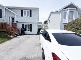 18 Winslow St in St John's, NL - Building Photo