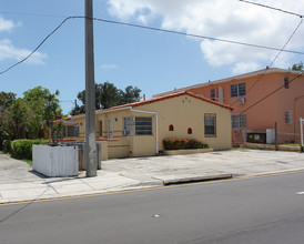 734 SW 7th St in Miami, FL - Building Photo - Building Photo